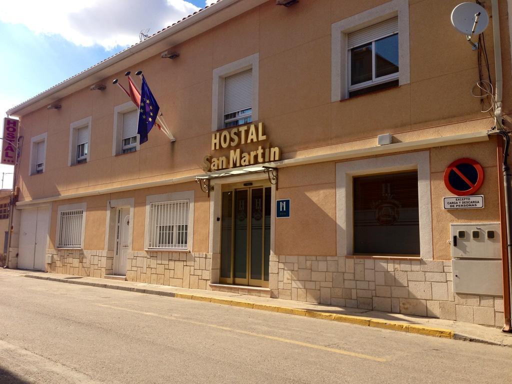 Hostal San Martin San Martín de la Vega Dış mekan fotoğraf